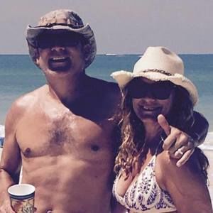 Meet your Posher, Jocarole